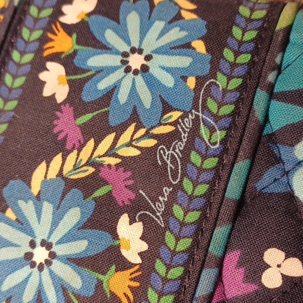 Vera Bradley wallet - Picture 15 of 16